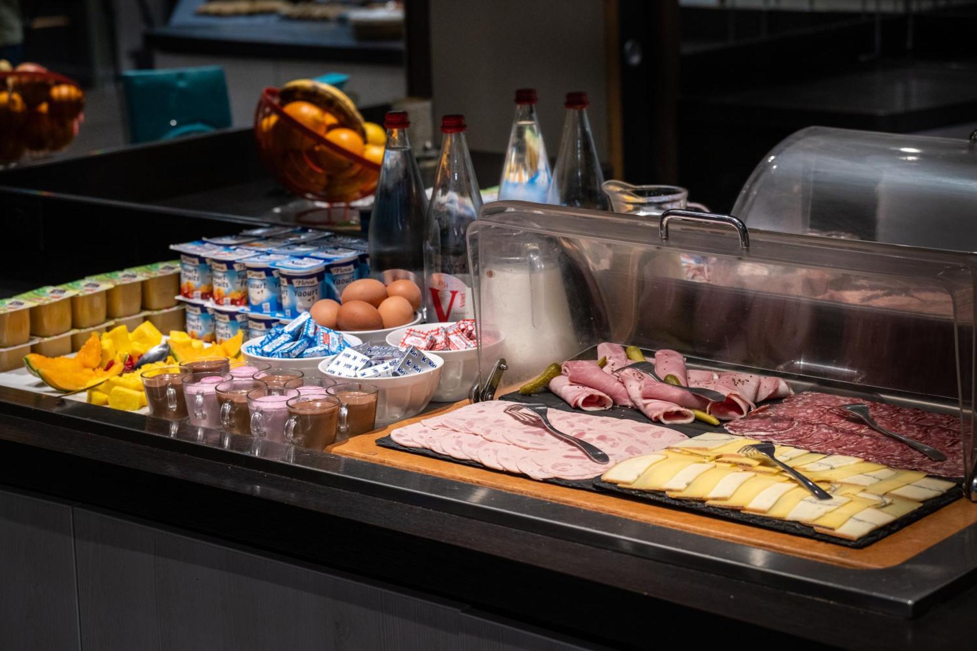 Charme Hotel, Montbeliard Sud 外观 照片
