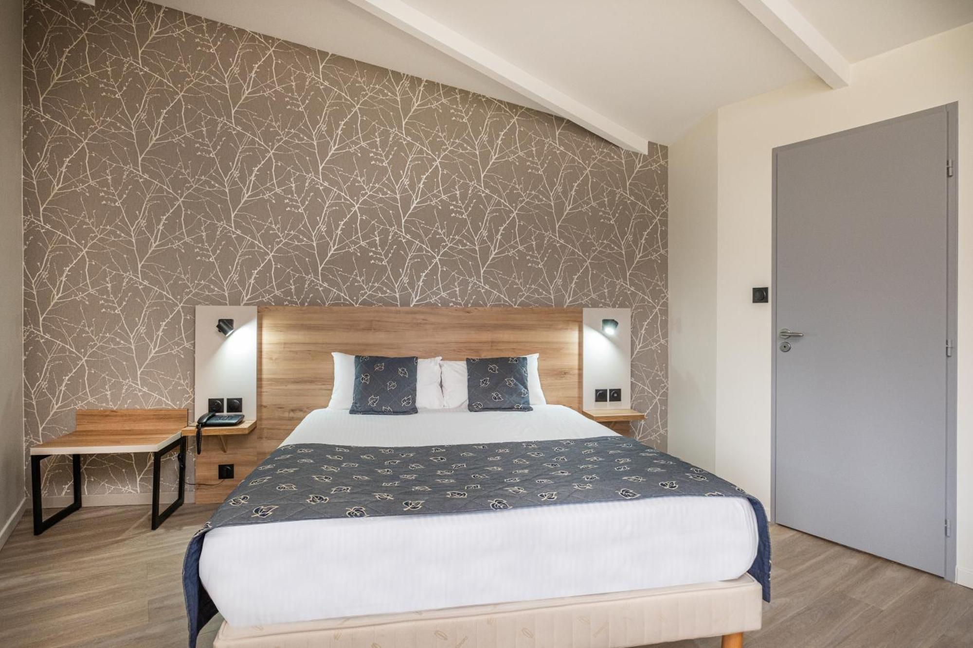 Charme Hotel, Montbeliard Sud 外观 照片