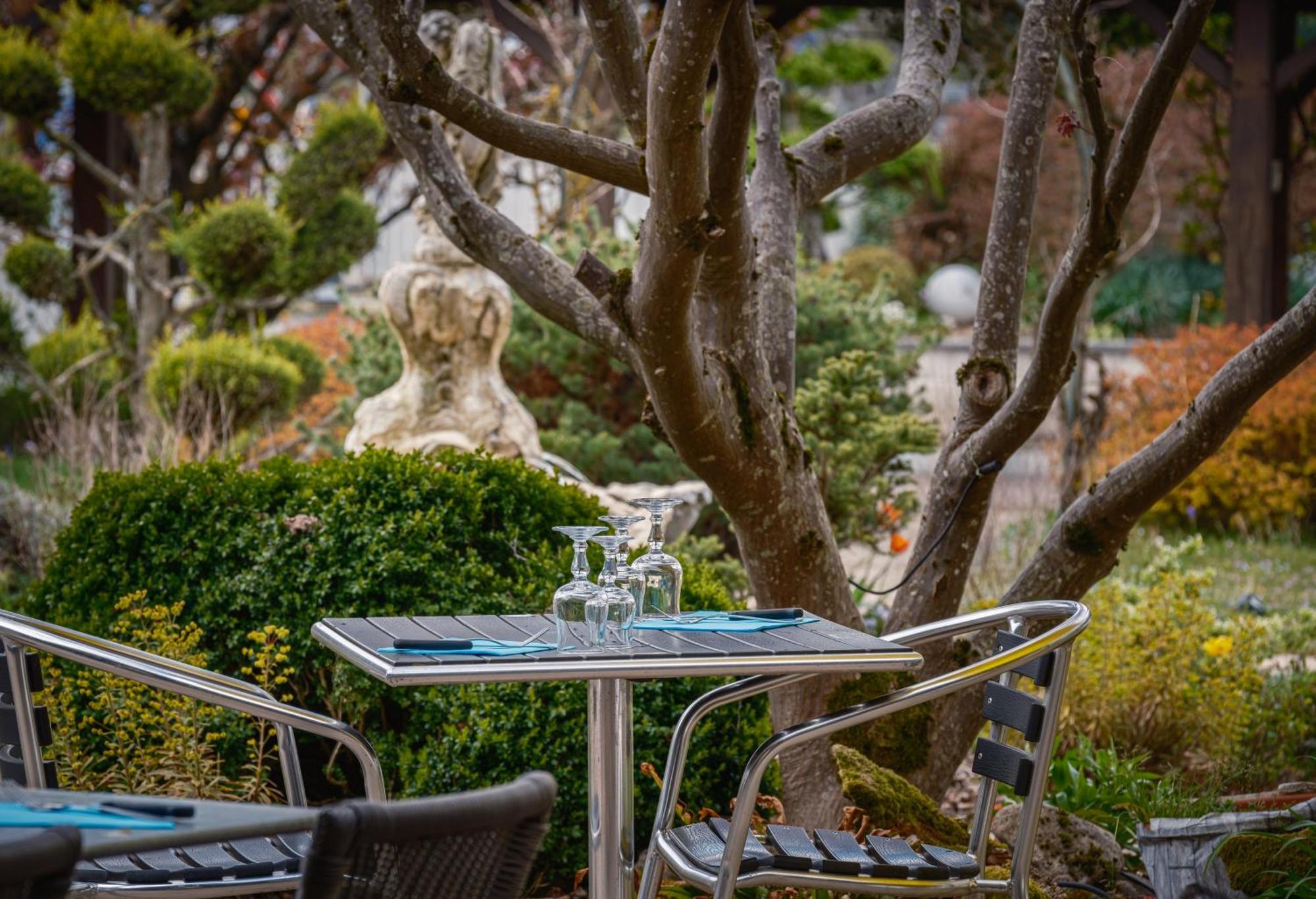 Charme Hotel, Montbeliard Sud 外观 照片