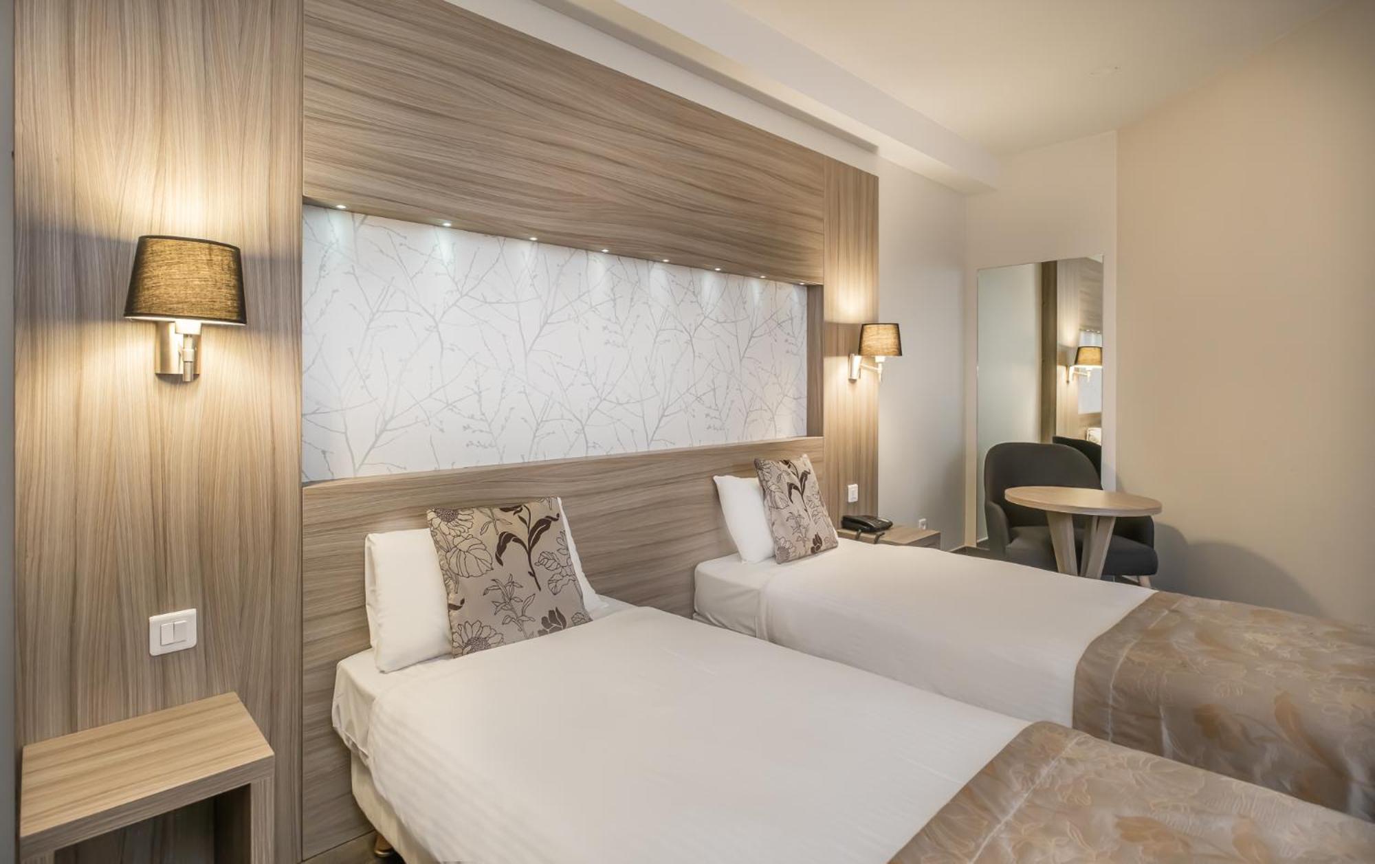 Charme Hotel, Montbeliard Sud 外观 照片