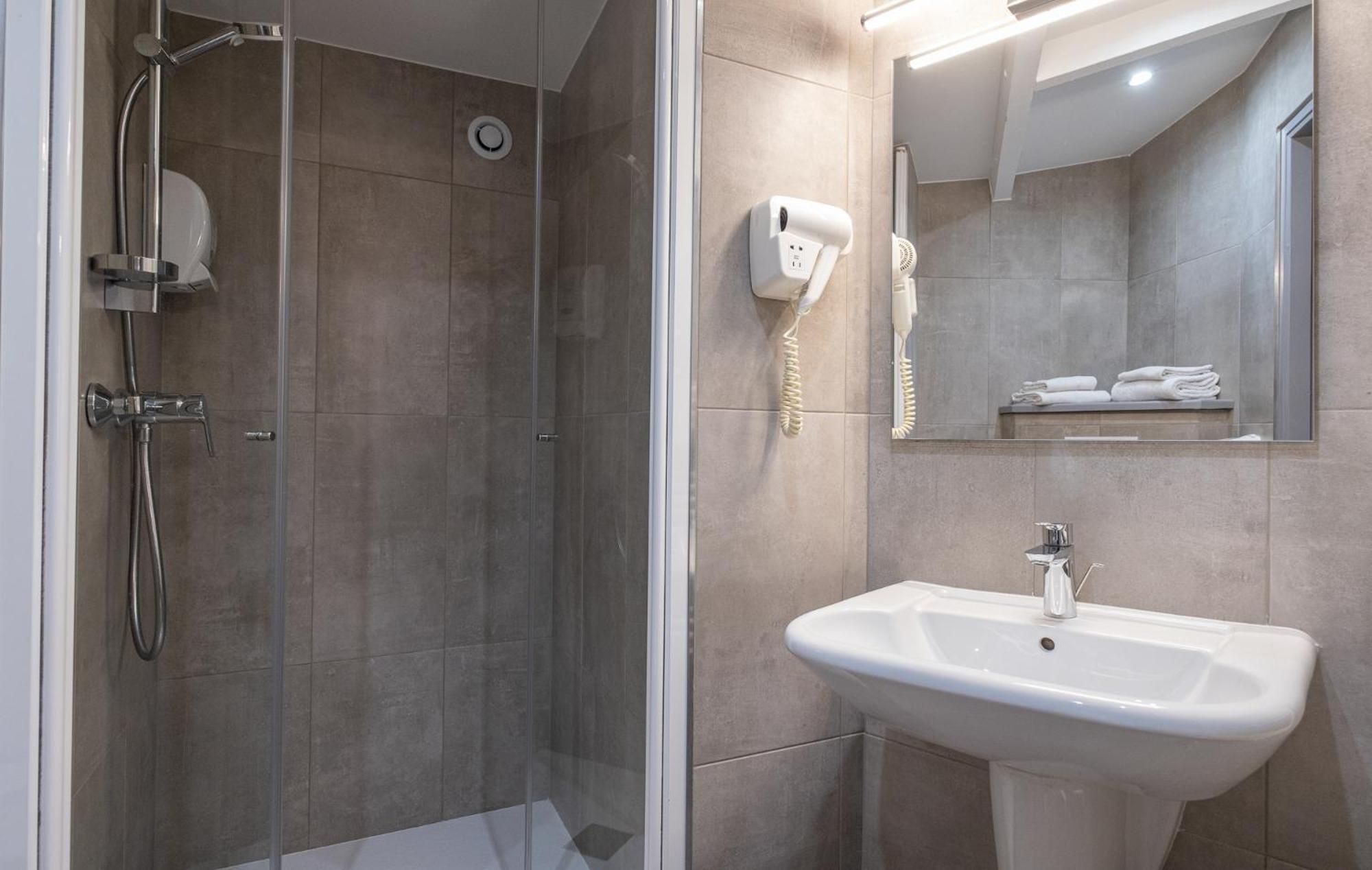 Charme Hotel, Montbeliard Sud 外观 照片