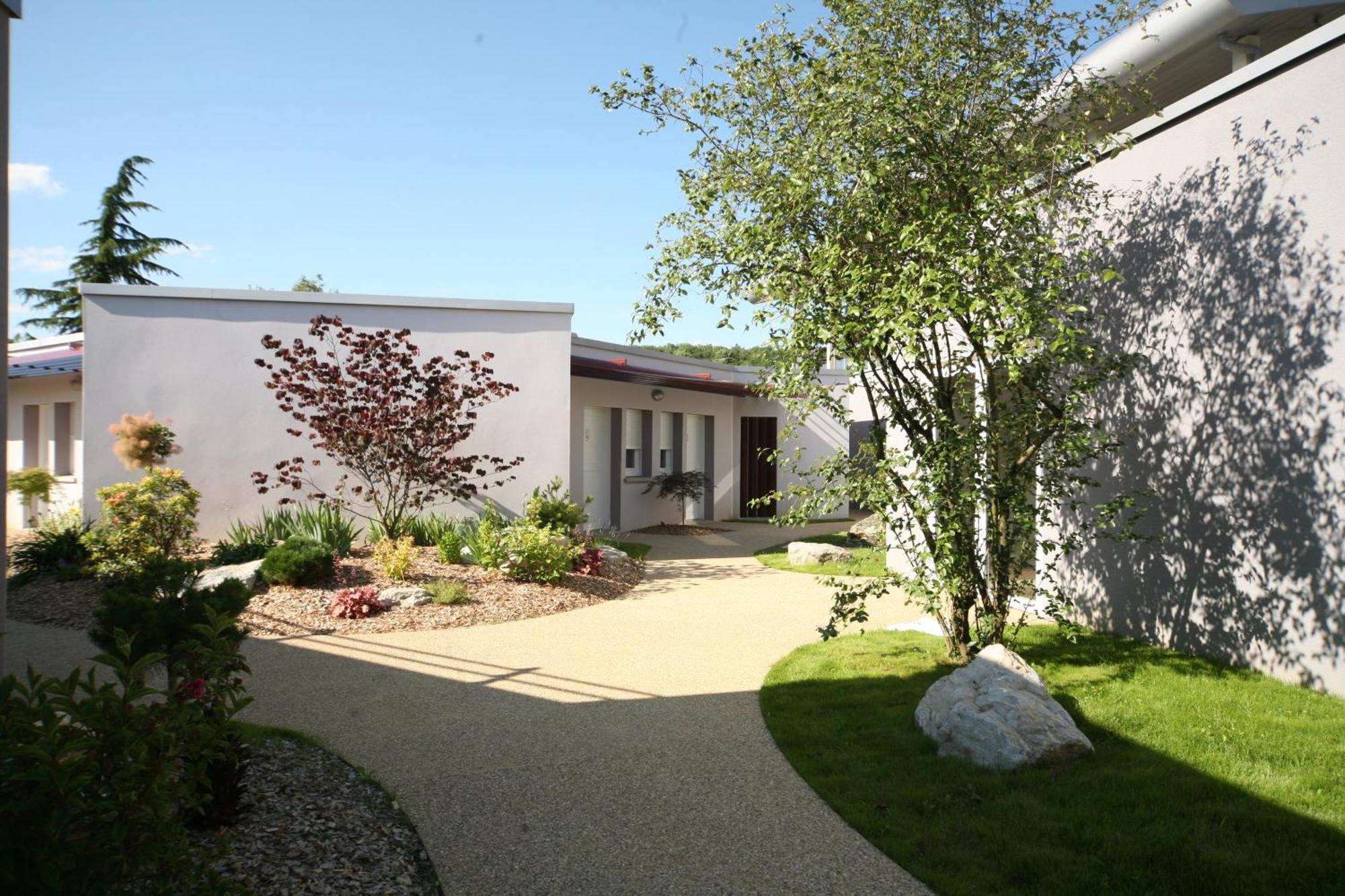 Charme Hotel, Montbeliard Sud 外观 照片